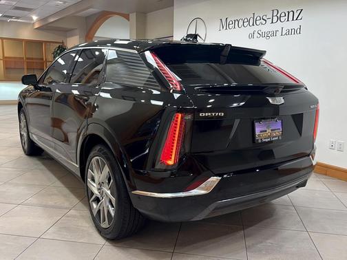 Black Raven 2025 Cadillac OPTIQ Luxury 1 AWD