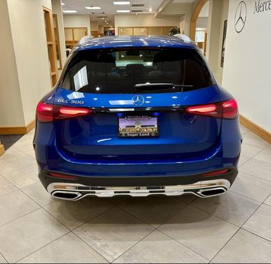 2026 Mercedes-Benz GLC 300 Base