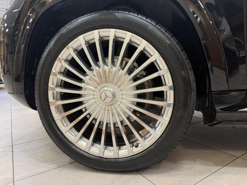 2022 Mercedes-Benz Maybach GLS 600 4MATIC