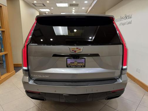 2025 Cadillac Escalade ESV Sport