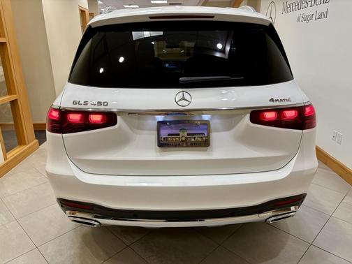 2026 Mercedes-Benz GLS 450 4MATIC