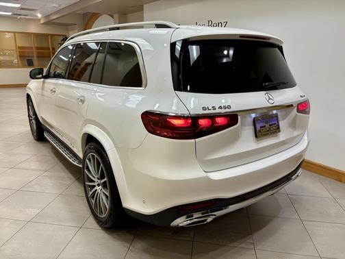 2026 Mercedes-Benz GLS 450 4MATIC