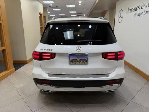 Polar White 2025 Mercedes-Benz GLB 250 Base
