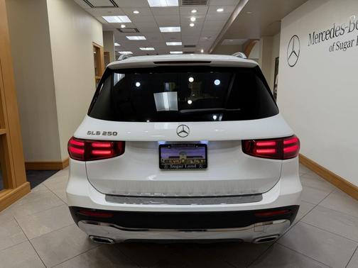 2025 Mercedes-Benz GLB 250 Base