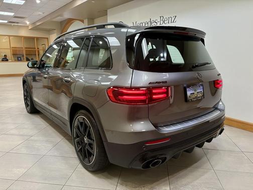 2025 Mercedes-Benz AMG GLB 35 4MATIC