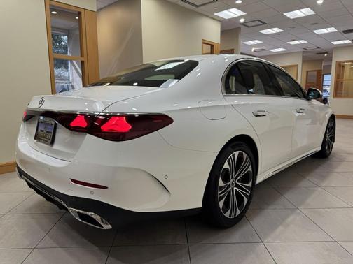 2025 Mercedes-Benz E-Class E 350