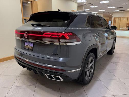 2024 Volkswagen Atlas Cross Sport 2.0T SEL
