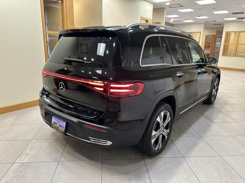 2025 Mercedes-Benz EQB 250 Base