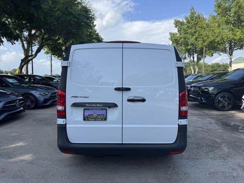 2023 Mercedes-Benz Metris Base