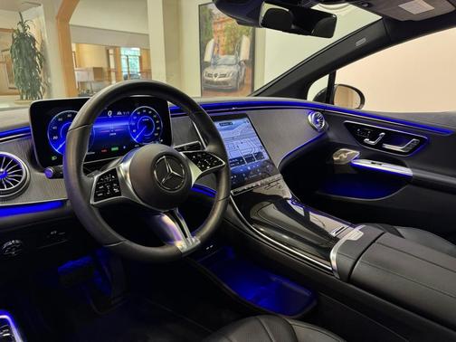 Obsidian Black Metallic 2023 Mercedes-Benz EQE 350+ Base
