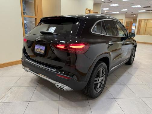 2025 Mercedes-Benz GLA 250 4MATIC