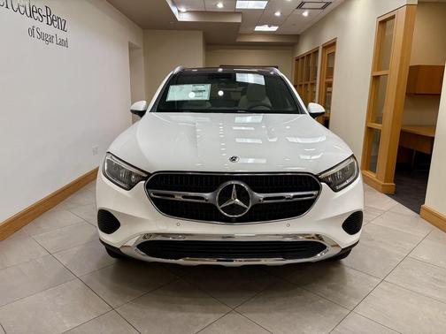 2025 Mercedes-Benz GLC 300 Base