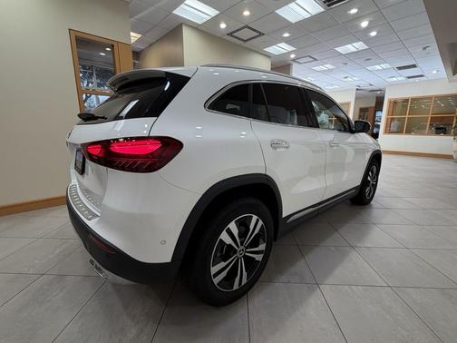 2025 Mercedes-Benz GLA 250 4MATIC