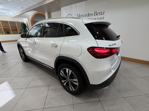 2025 Mercedes-Benz GLA 250 4MATIC