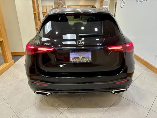 2026 Mercedes-Benz GLC 300 Base