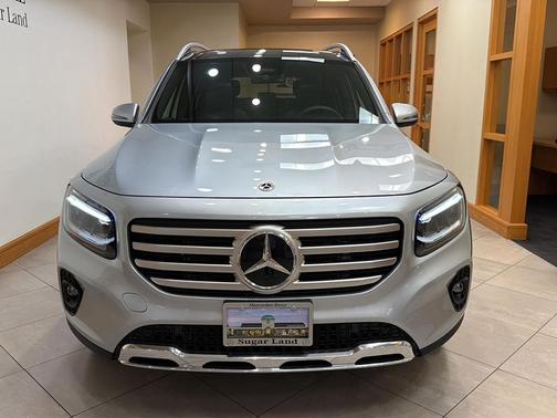 Cirrus Silver Metallic 2026 Mercedes-Benz GLB 250 Base