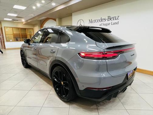2023 Porsche Cayenne Turbo GT