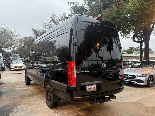 2026 Mercedes-Benz Sprinter 2500 High Roof