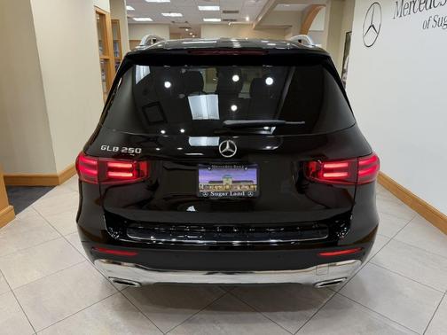 2026 Mercedes-Benz GLB 250 Base