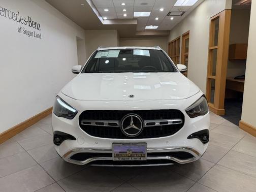 Polar White 2025 Mercedes-Benz GLA 250 4MATIC