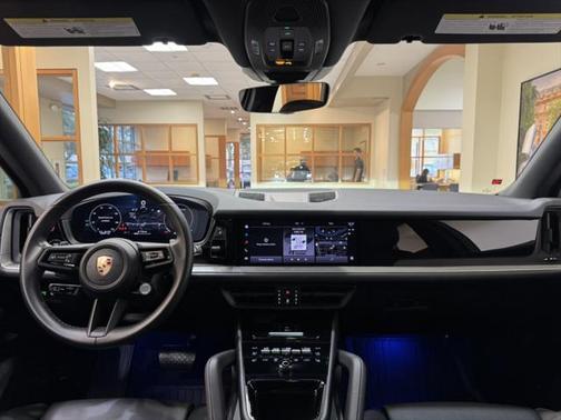 2024 Porsche Cayenne