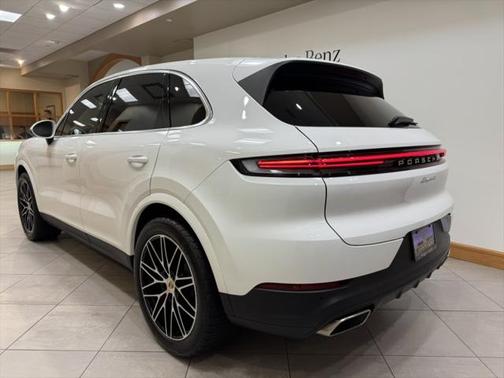 2024 Porsche Cayenne