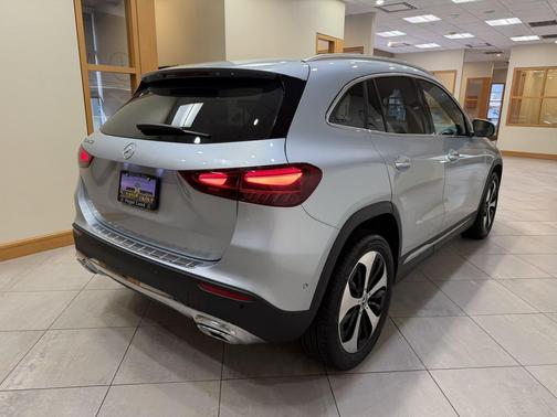 2025 Mercedes-Benz GLA 250 4MATIC