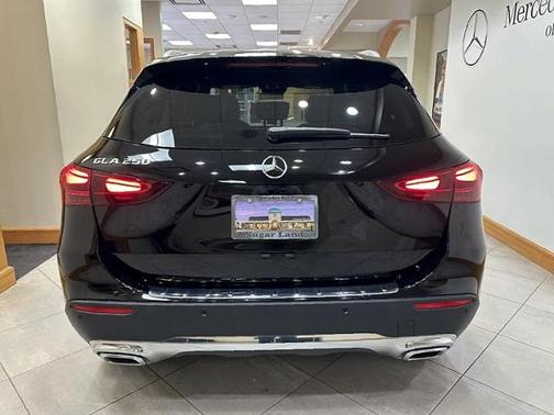 Night Black 2025 Mercedes-Benz GLA 250 4MATIC