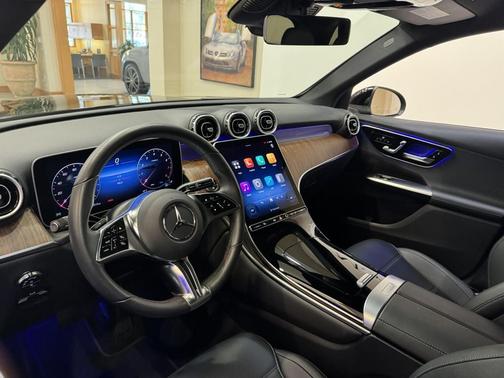 2025 Mercedes-Benz GLC 300 Base