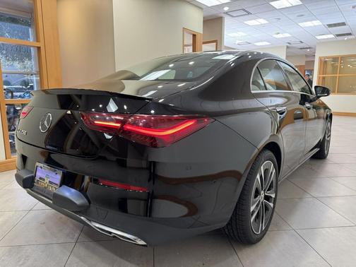 2025 Mercedes-Benz CLA 250 Base