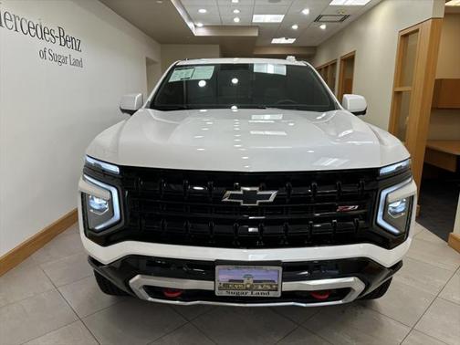 2025 Chevrolet Suburban 4WD Z71