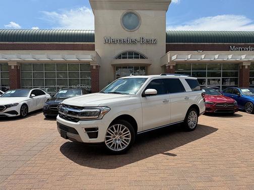 Star White Metallic Tri-Coat 2024 Ford Expedition Limited