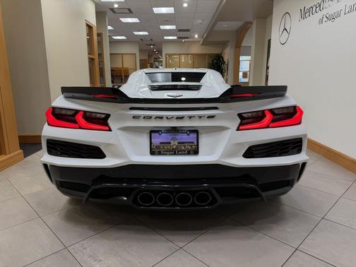 Arctic White 2025 Chevrolet Corvette Z06