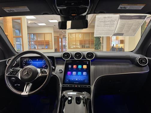 2025 Mercedes-Benz GLC 300 Base