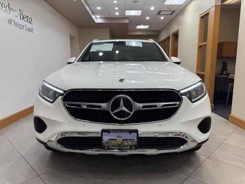 2025 Mercedes-Benz GLC 300 Base