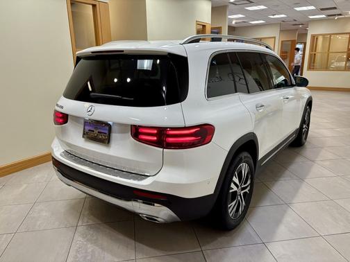 2025 Mercedes-Benz GLB 250 Base