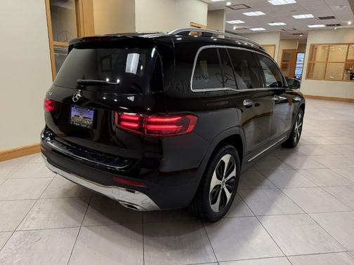 Night Black 2025 Mercedes-Benz GLB 250 Base