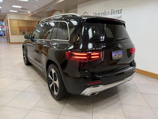 2025 Mercedes-Benz GLB 250 Base