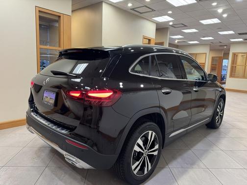 2025 Mercedes-Benz GLA 250 4MATIC