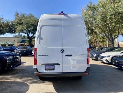 2025 Mercedes-Benz Sprinter 2500 High Roof