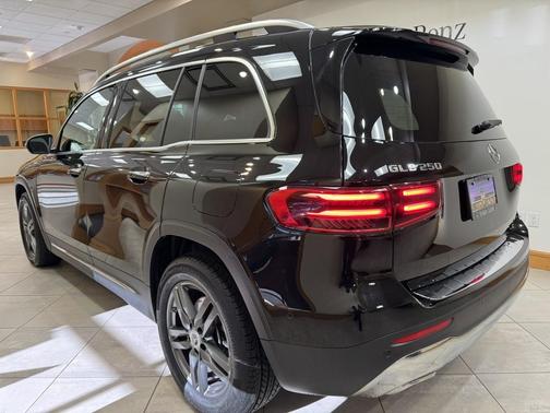 2025 Mercedes-Benz GLB 250 Base