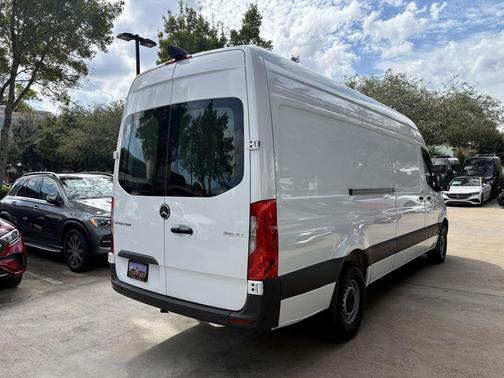 2026 Mercedes-Benz Sprinter 2500 High Roof