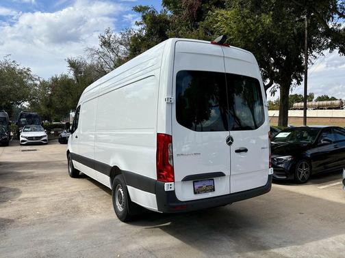 2026 Mercedes-Benz Sprinter 2500 High Roof