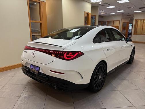 Polar White 2027 Mercedes-Benz CLA 220 Hybrid CLA 220 Hybrid