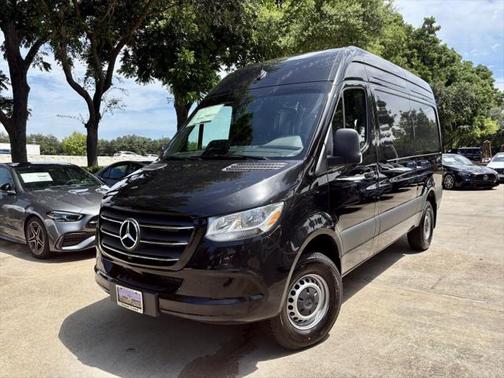 2025 Mercedes-Benz Sprinter 2500 Standard Roof
