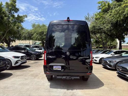 2025 Mercedes-Benz Sprinter 2500 Standard Roof