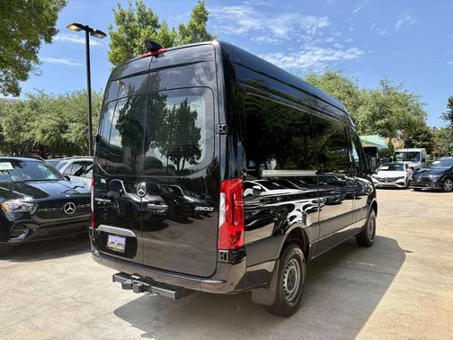 2025 Mercedes-Benz Sprinter 2500 Standard Roof