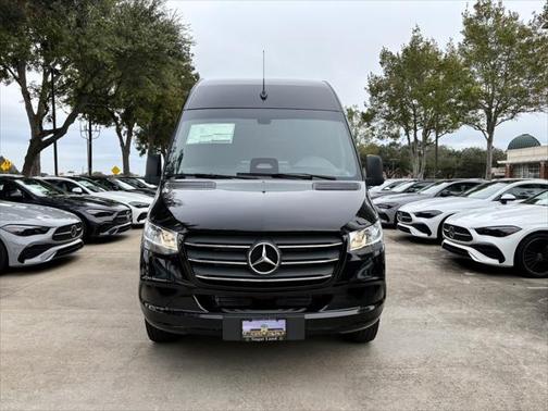 2025 Mercedes-Benz Sprinter 2500 High Roof