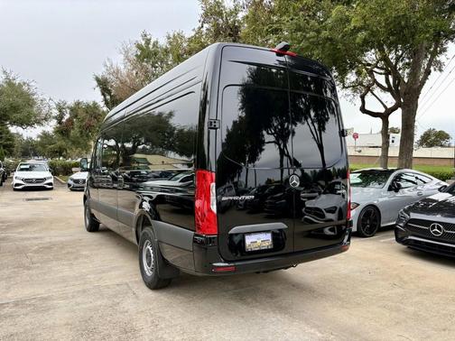 2025 Mercedes-Benz Sprinter 2500 High Roof