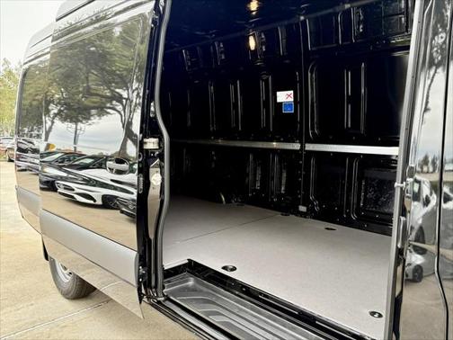2025 Mercedes-Benz Sprinter 2500 High Roof
